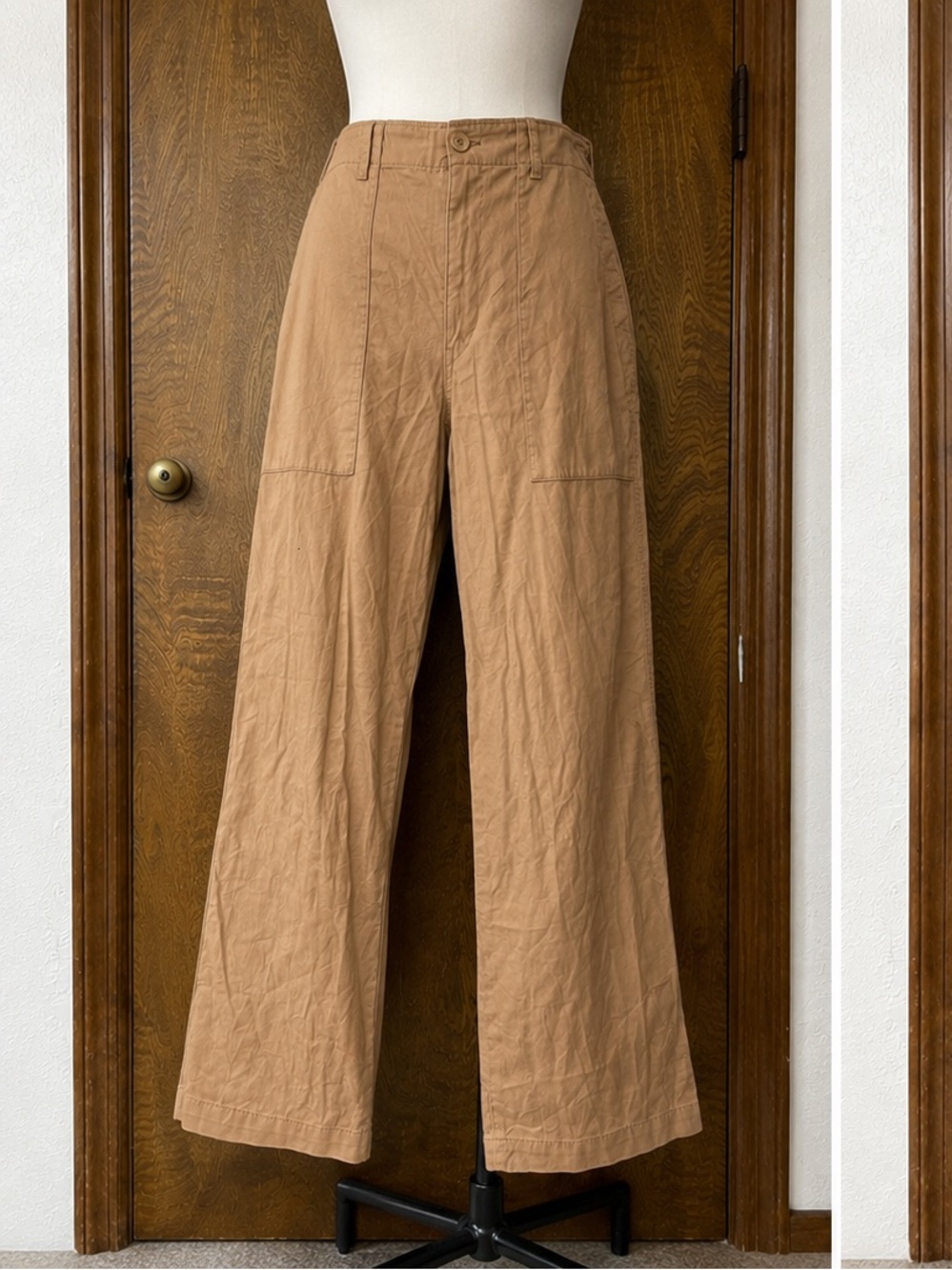 Uniqlo Women’s Camel Tan Wide Leg Utility Pants Size 30 High Rise Minimalist